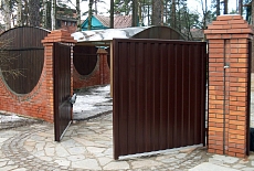 Установка распашных ворот  "под ключ"