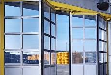 Установка складывающихся ворот "под ключ"