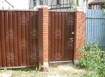 Откатные ворота серии ЕВРО с врезной калиткой